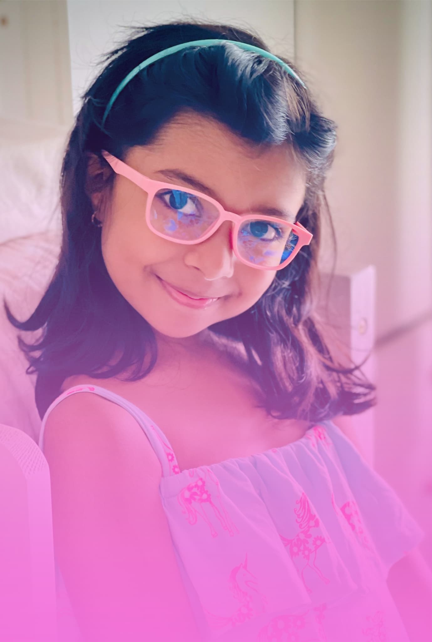 Nitara Background Mobile